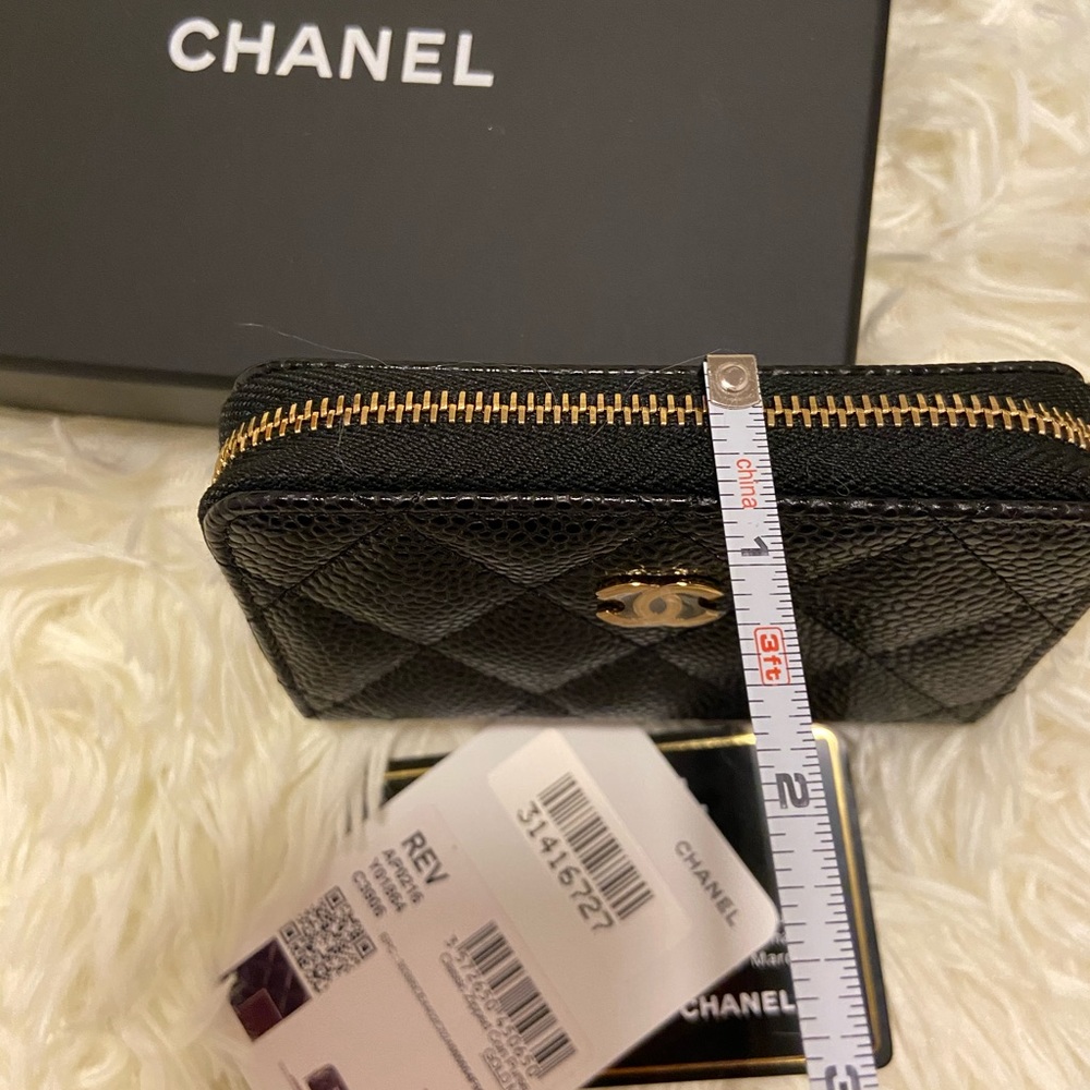 Chanel Classic Zipped Coin Purse - Picture 11 of 16